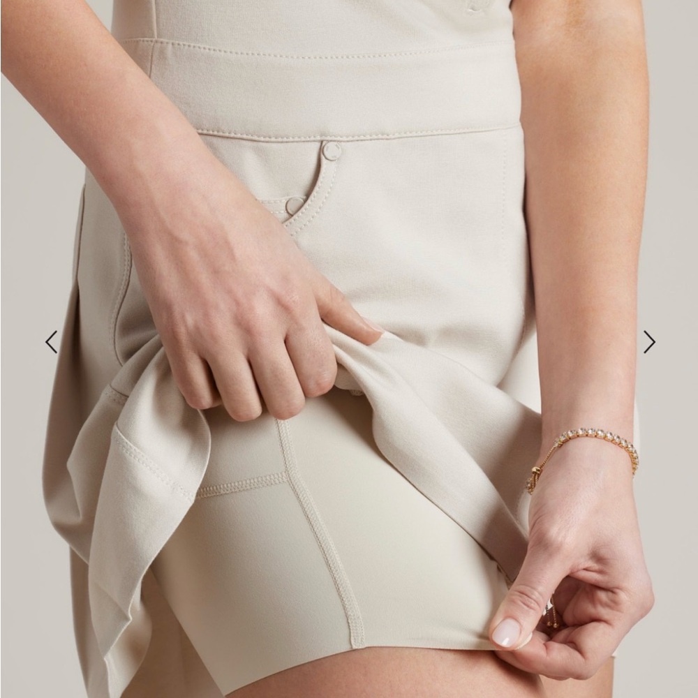 Sleeveless Polo Golf Dress in Light Beige - Picture 6 of 9